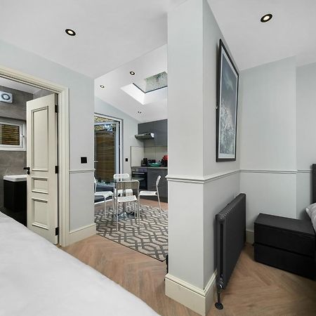 Nine Elms Modern Studio Apartments Лондон Экстерьер фото