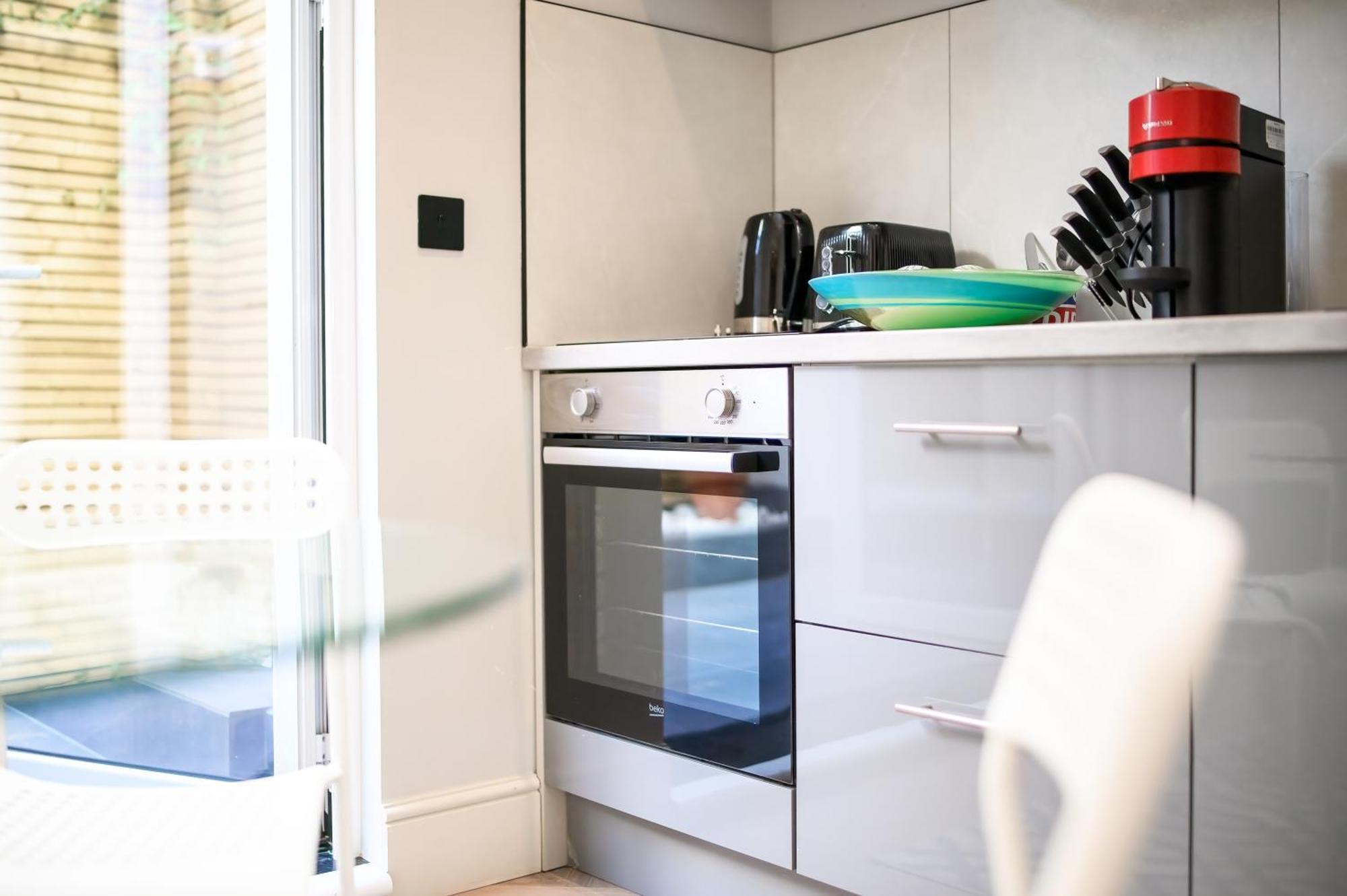 Nine Elms Modern Studio Apartments Лондон Экстерьер фото