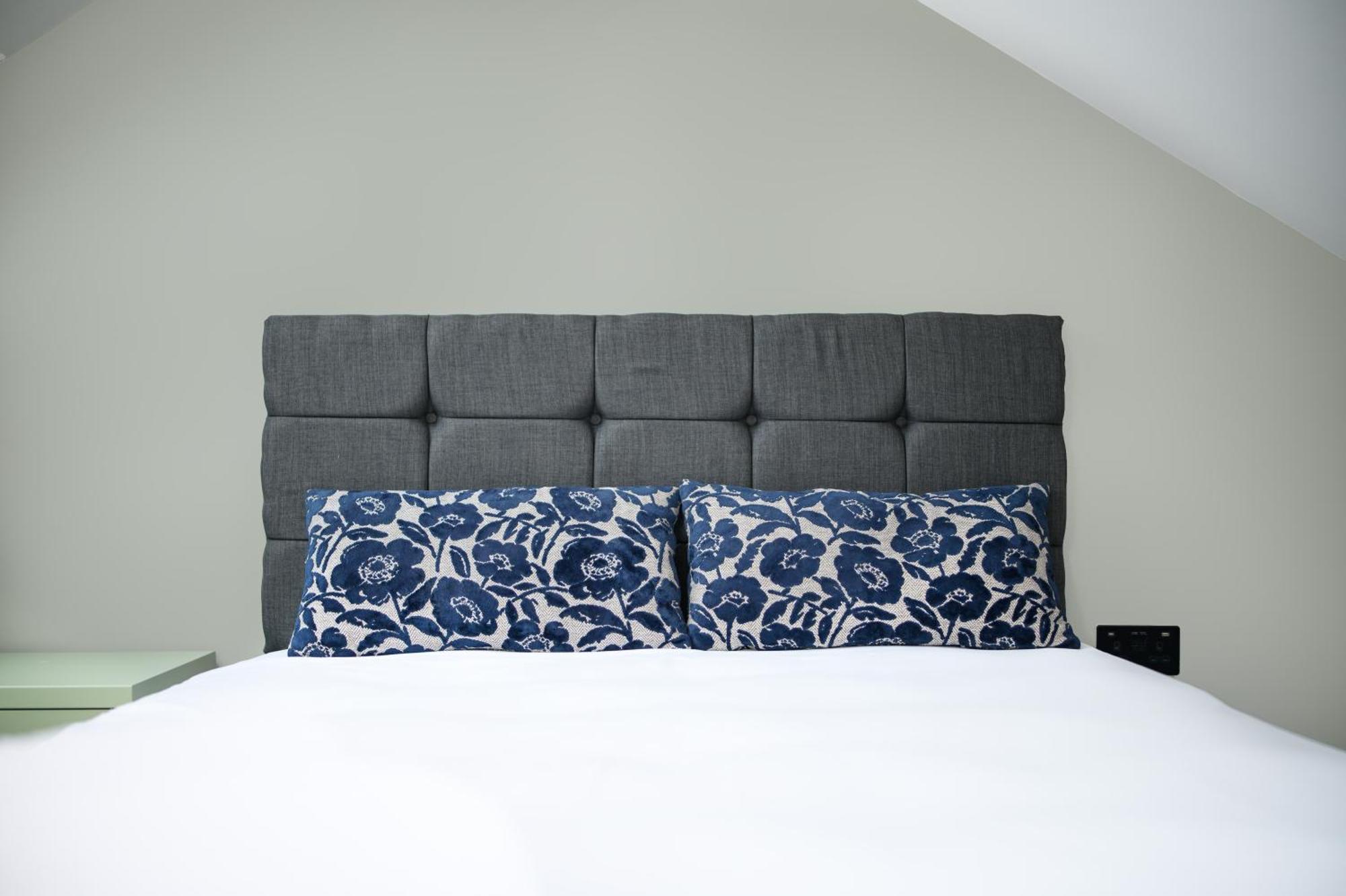 Nine Elms Modern Studio Apartments Лондон Экстерьер фото